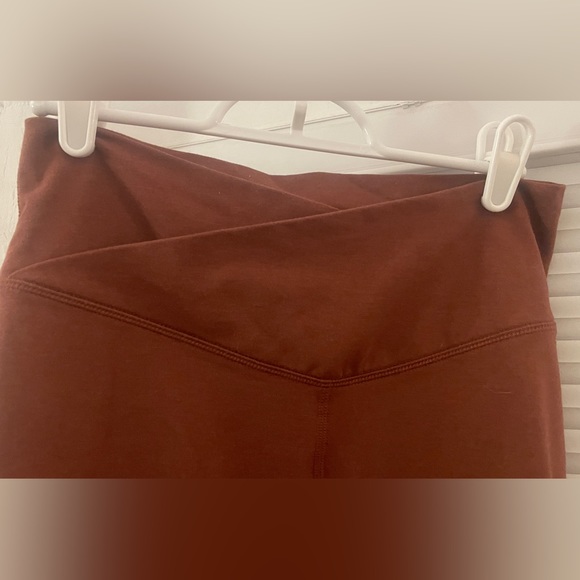 Old Navy | Cross Front Leggings | Rust - Picture 3 of 3
